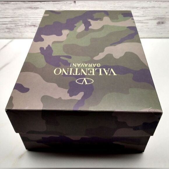 Valentino Garavani Camouflage Shoe Box Storage - Picture 4 of 14